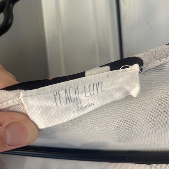 Peach Love Blouse Medium - Picture 2 of 9